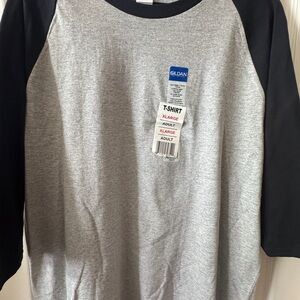 Gildan Heather Gray and Black Baseball Tee